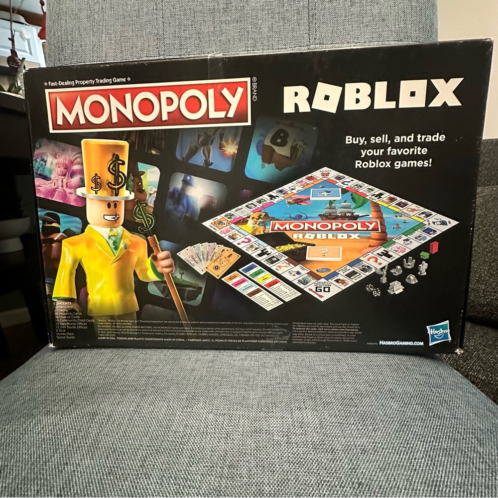 Monopoly Roblox 2022 Edition Family
Board Game Night Classic Strategy
COMPLETE